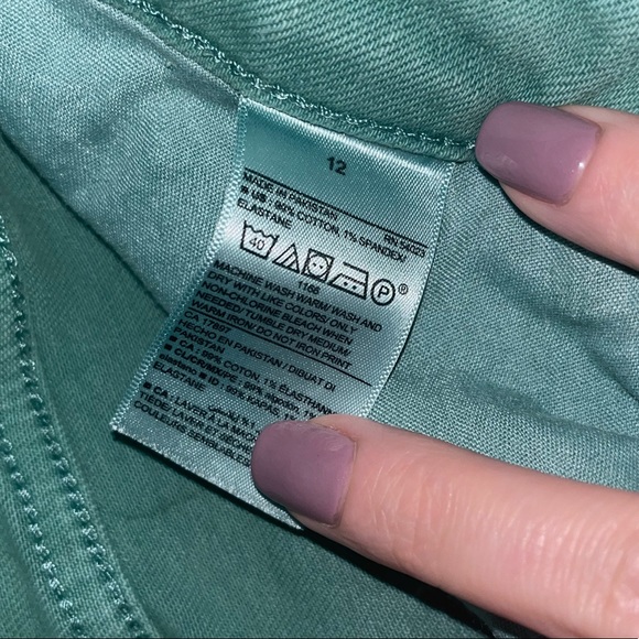 Old Navy Shorts Size 12 - Picture 2 of 2